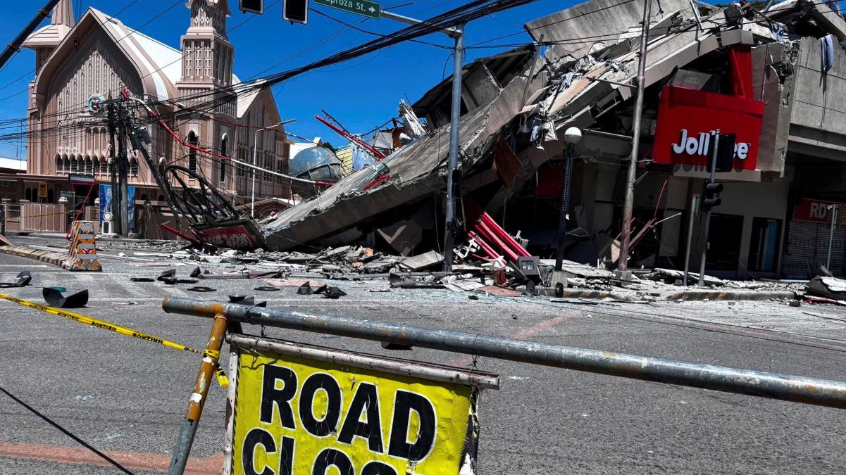 Filipinas sufre un terremoto de 7,8 de magnitud que deja ocho muertos