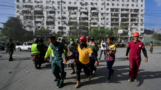 Venezuela eleva a 1.943 la cifra de muertos por los terremotos