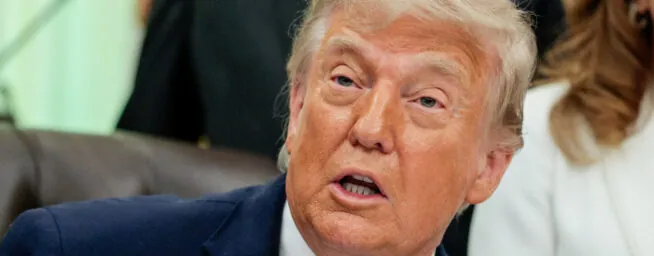 Trump asegura que este domingo se firmará el acuerdo con Irán para poner fin a la guerra