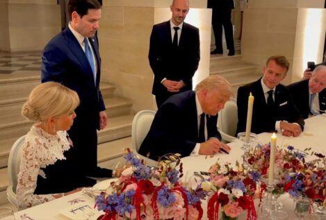 Estados Unidos e Irán firman el acuerdo de paz que pone fin a la guerra en Oriente Medio