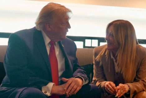Trump dice que se sacó una foto con Meloni por pena y ella responde: «Ni yo ni Italia suplicamos»