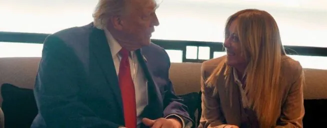 Trump dice que se sacó una foto con Meloni por pena y ella responde: «Ni yo ni Italia suplicamos»