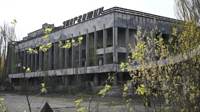 Ucrania afirma que el ataque con drones rusos contra Chernóbil dañó un edificio del OIEA