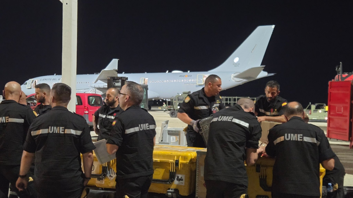 Un avión con efectivos de la UME, rumbo a Venezuela para apoyar las labores de rescate