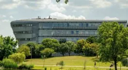 Detenido un joven saudí de 21 años tras atacar con una ballesta una universidad de Londres
