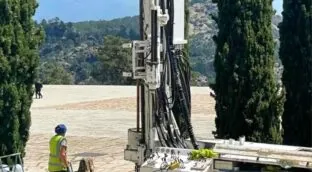 El Gobierno inicia las obras en la explanada del Valle de los Caídos en plena visita del Papa