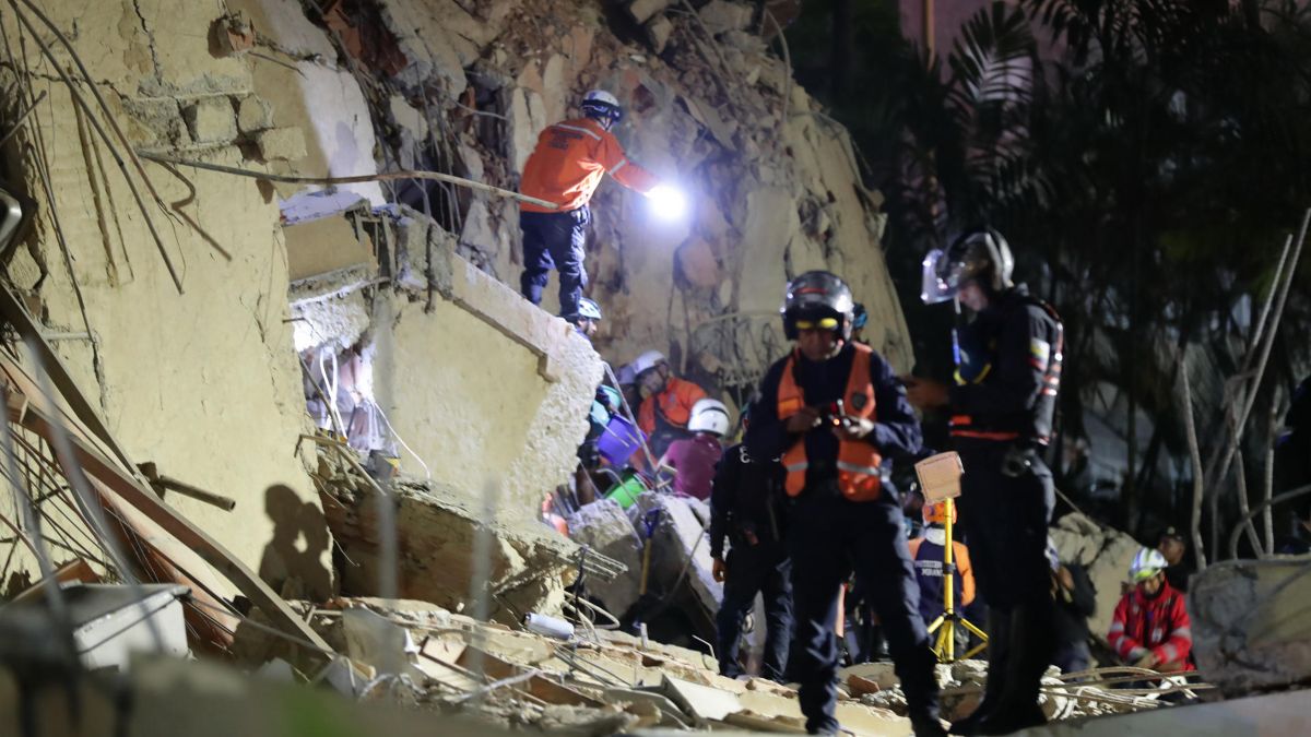 Se eleva a tres la cifra de españoles muertos y a 99 los no localizados en el terremoto de Venezuela