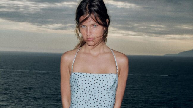 Es oficial: Mango y Zara ya tienen los vestidos más frescos, estilosos y de rebajas para llevar a la oficina y salir con amigas este verano