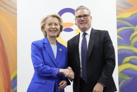 Von der Leyen elogia a Starmer por ayudar a que la seguridad de Europa sea «más fuerte»