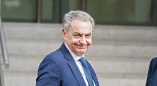 Zapatero plantea la posible nulidad de algunas pruebas si no se acredita el aval judicial
