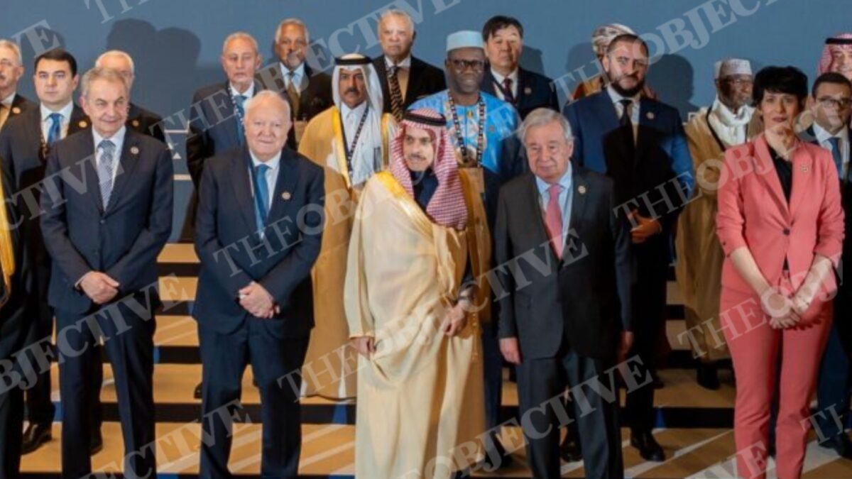 Zapatero y Moratinos se vieron en Riad con el príncipe saudí que debe certificar sus joyas
