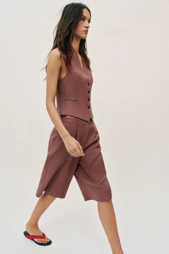 Pantalón de lino de Zara. (PVP: 27.95€)