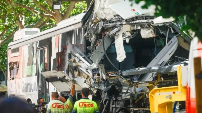 Un fallo de la conductora, principal hipótesis del accidente de autocar en Lérida