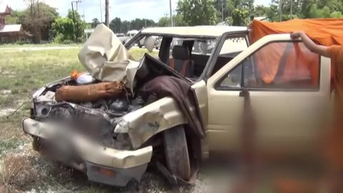 Un niño de 11 años atropella a un grupo de monjes en Tailandia y deja ocho muertos