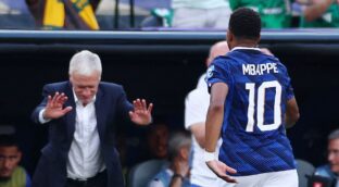 Mbappé acecha el récord de Messi tras liderar a una Francia que arrolla a Suecia