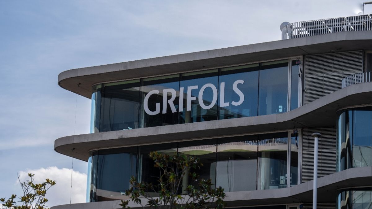 Grifols reorganiza su operativa con un modelo que separa a EEUU del resto del mundo