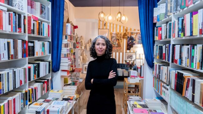Adiós a una de las librerías más queridas en un popular barrio de Madrid: en julio cierra sus puertas el hogar de los 'amapolers'