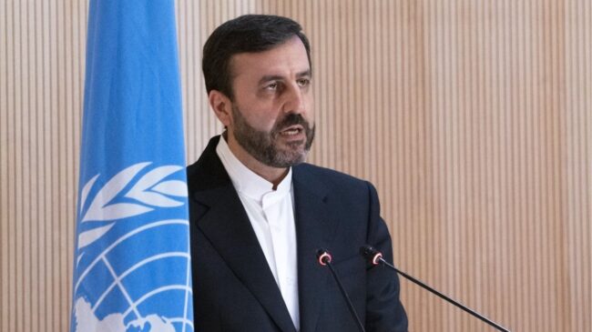 Teherán recalca que el estrecho de Ormuz está «bajo mando iraní» y no de EEUU