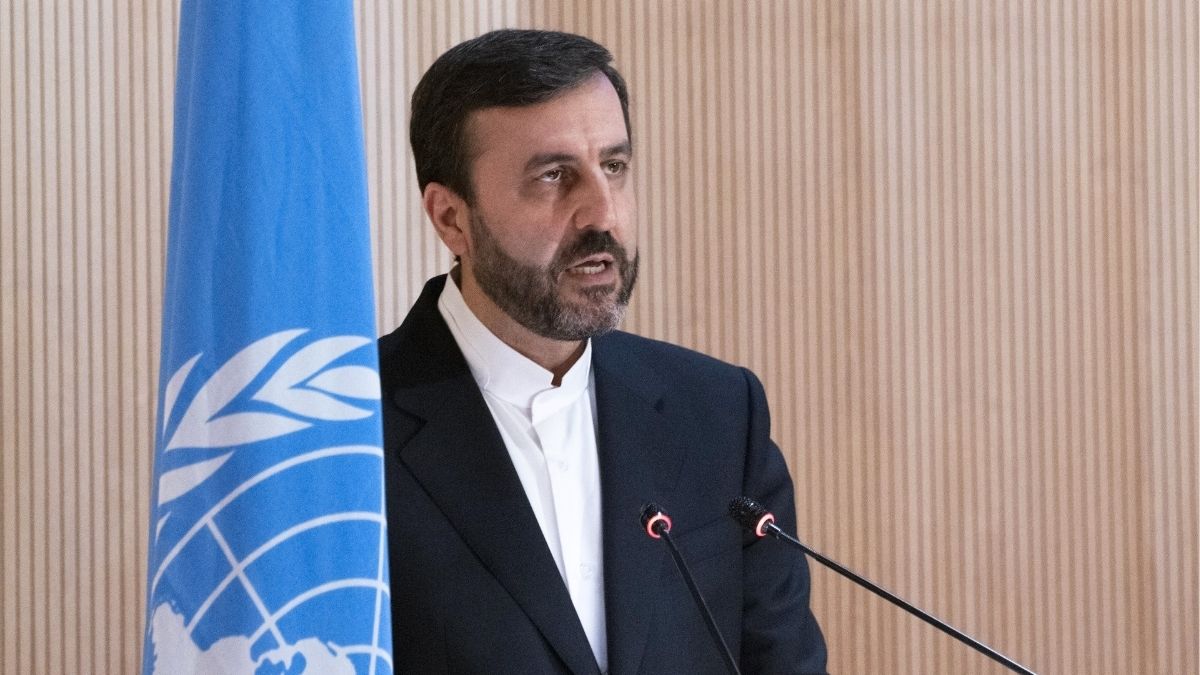 Teherán recalca que el estrecho de Ormuz está «bajo mando iraní» y no de EEUU